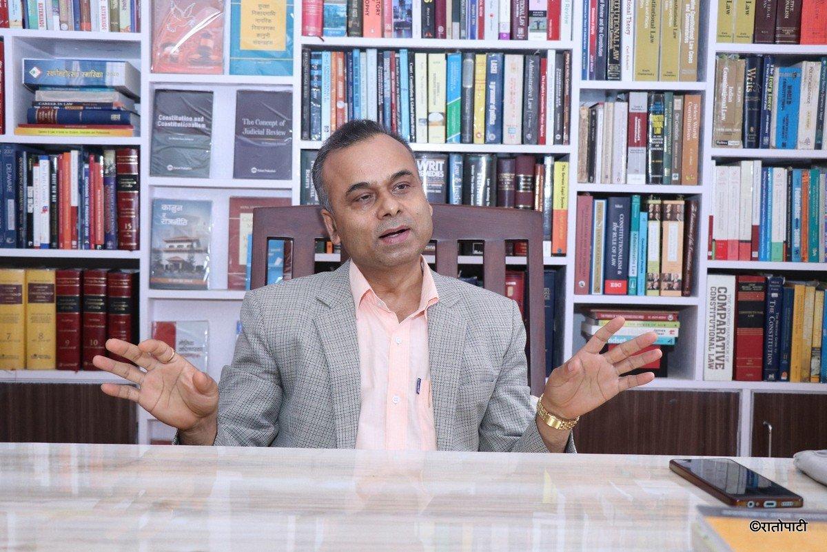 सत्तारूढ दलका सांसदहरूलाई भीमार्जुनको प्रश्न: असन्तुष्ट भए सरकार बदल्न किन सक्नुहुन्न ?