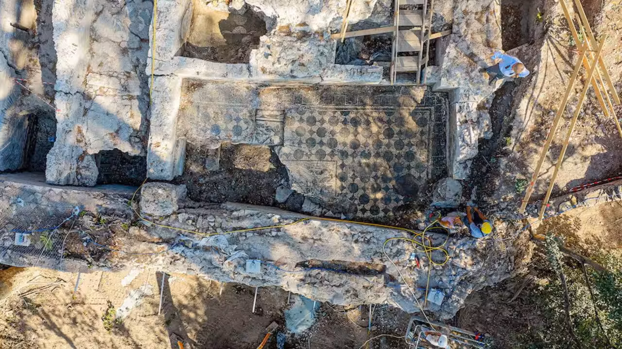 Archaeologists uncover ancient Roman structure near the Colosseum
