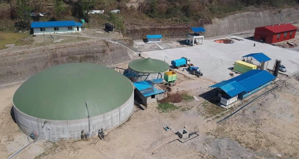 एक सिलिन्डर लिन बजारमा लाइन, आफ्नै ग्यास उद्योग भने बन्द!