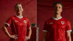 'Like a bus seat back in the day' - new Wales kit leaves fans divided