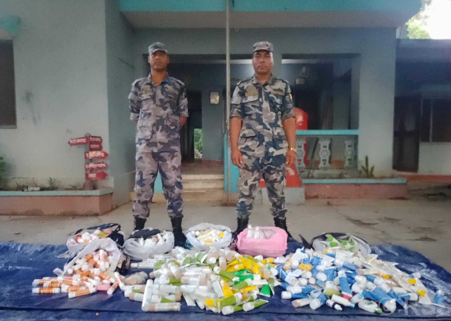 सीमा क्षेत्रबाट अवैध सामान तथा लागुऔषध बरामद