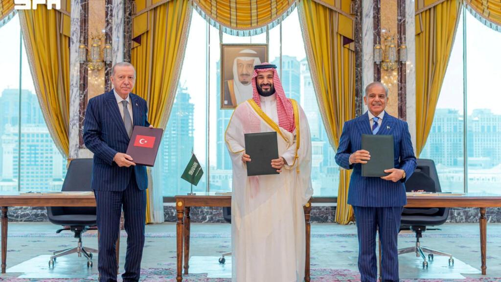 Saudi Arabia, Pakistan and Turkey sign mutual defence agreement