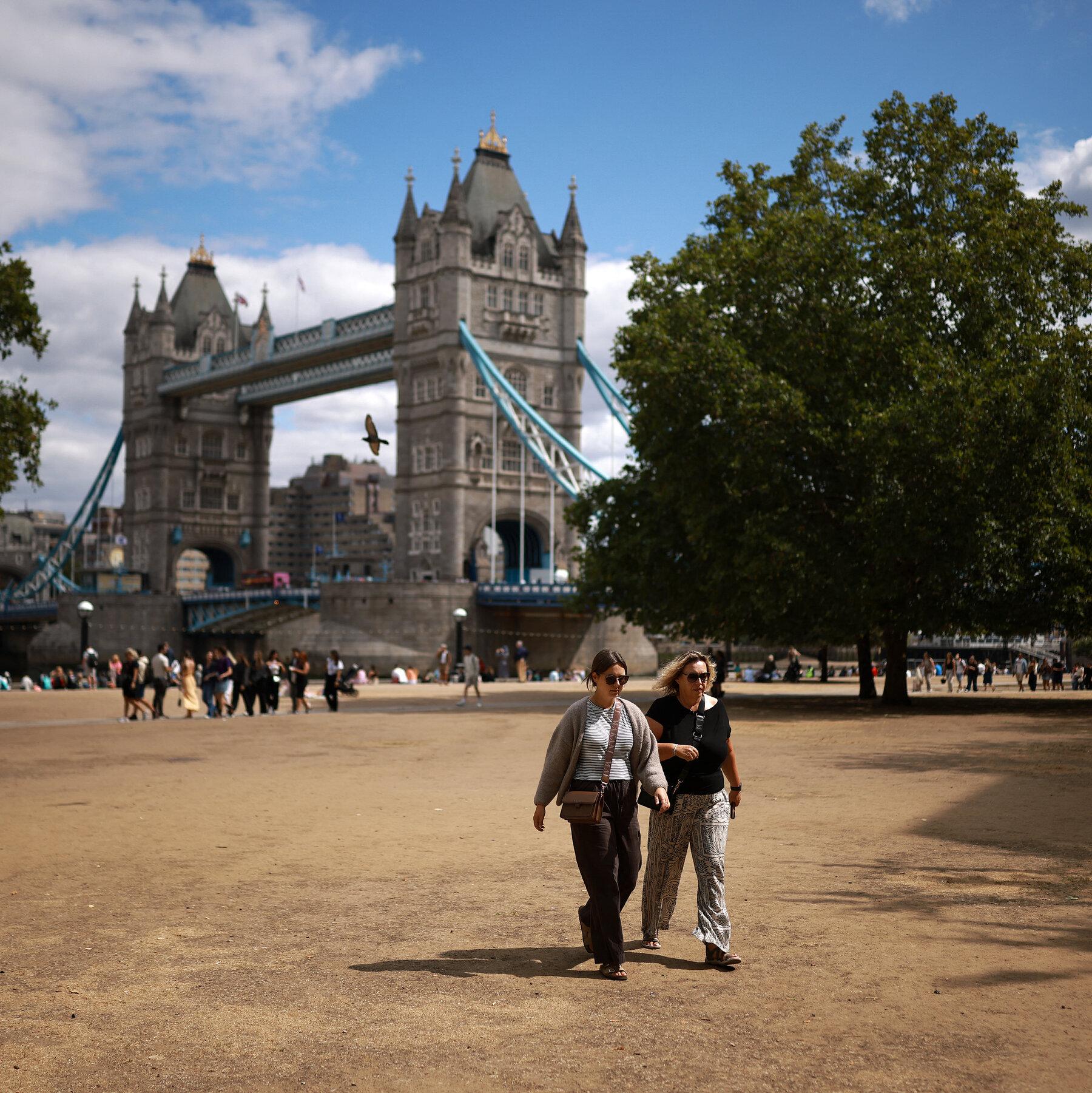 Photos Show England Turning Brown in Drought